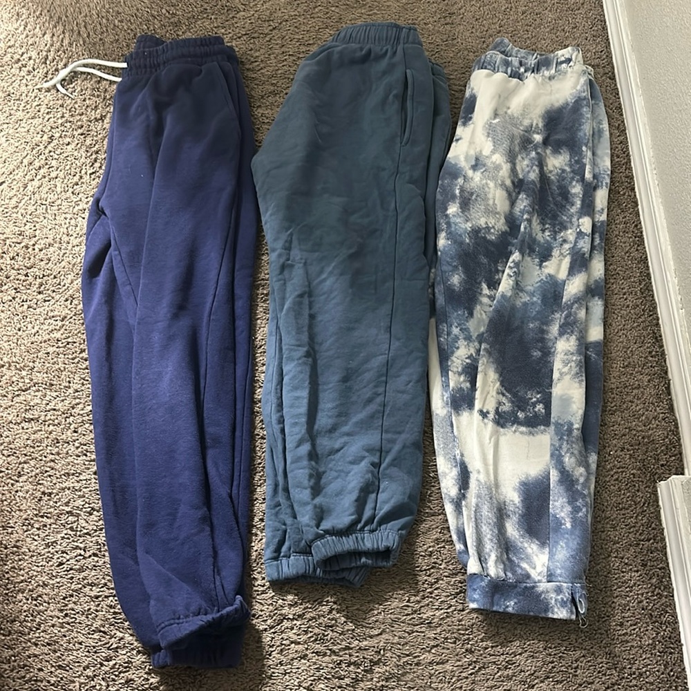 3 pack of women’s sweatpants